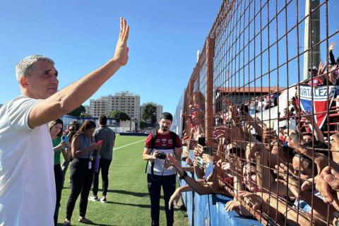 'Eu fiz o máximo possível', diz Vojvoda ao se despedir da torcida do Fortaleza no Pici