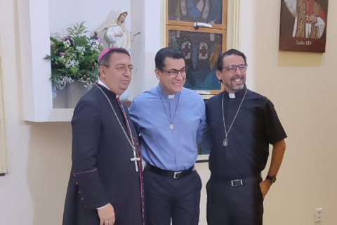 1 ª MISSA DOS ROMEIROS NO SANTUARIO DE FATIMA DA SERRA GRANDE FOI PRESIDIDA PELO PADRE CHRYSTIAN SHANKAR