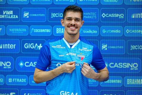 Apresentado no Fortaleza, Vinícius Silvestre elogia Paiva e fala sobre estreia: ‘Estou pronto’