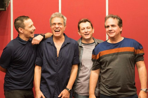Banda Hanoi Hanoi celebra 30 anos com álbum ao vivo