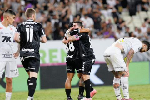 Ceará vence o Santos por 3x0 no Castelão e volta ao G10 da Série A
